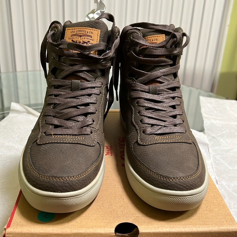 LEVI'S
Men's Jeffrey Hi WX C Fashion High-top Sneakers, Size 9